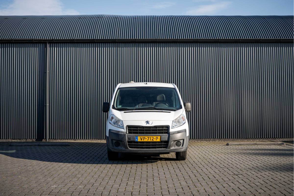 Peugeot Expert Peugeot Expert 2.0 HDi 128PK L1H1 | Cruise | Airco | 3-Zits | Trekhaak