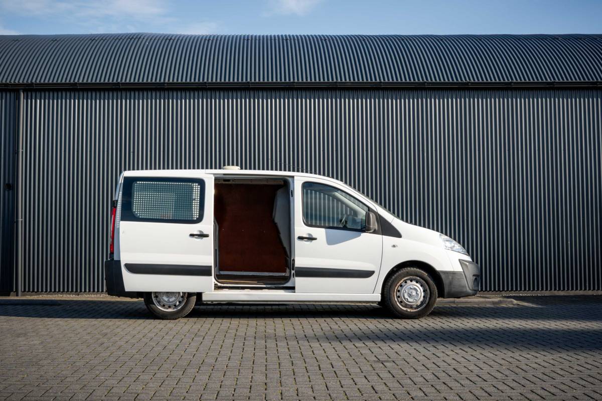 Peugeot Expert Peugeot Expert 2.0 HDi 128PK L1H1 | Cruise | Airco | 3-Zits | Trekhaak