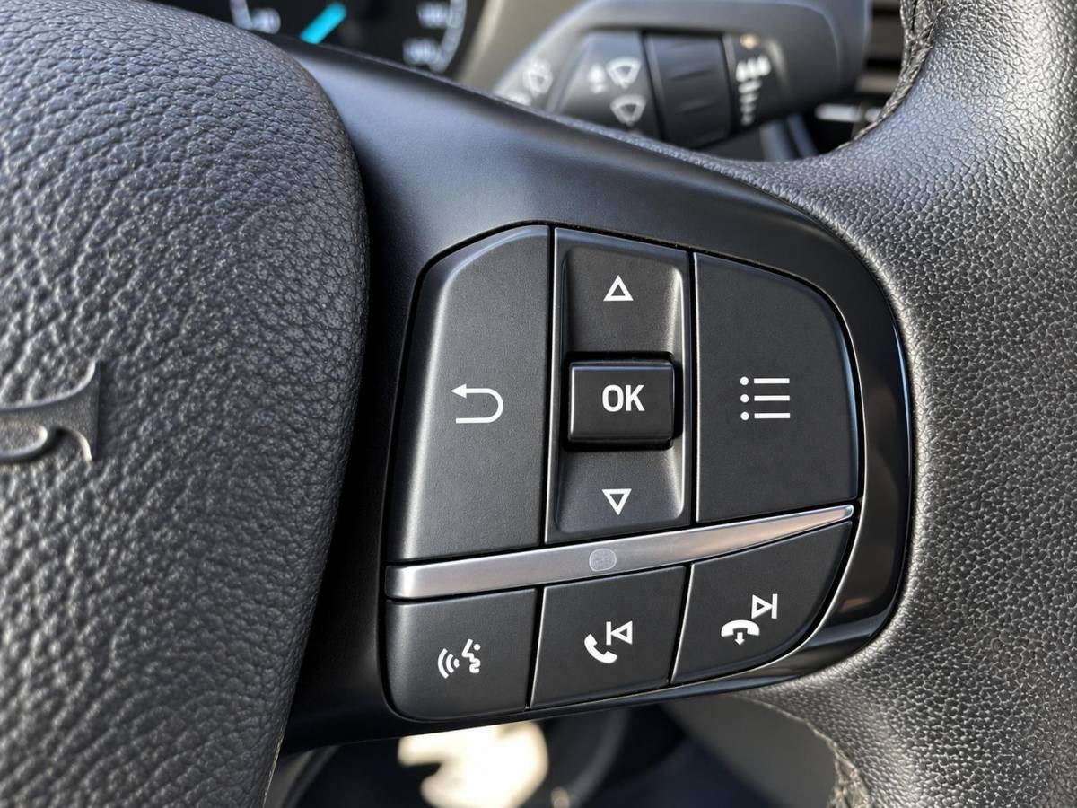Ford Transit Ford Transit 350 2.0 TDCI L3H2 Trend 170PK Automaat PDC VA+Camera Carplay Navi BLIS Cruise Control Airco Voorruitverwarming