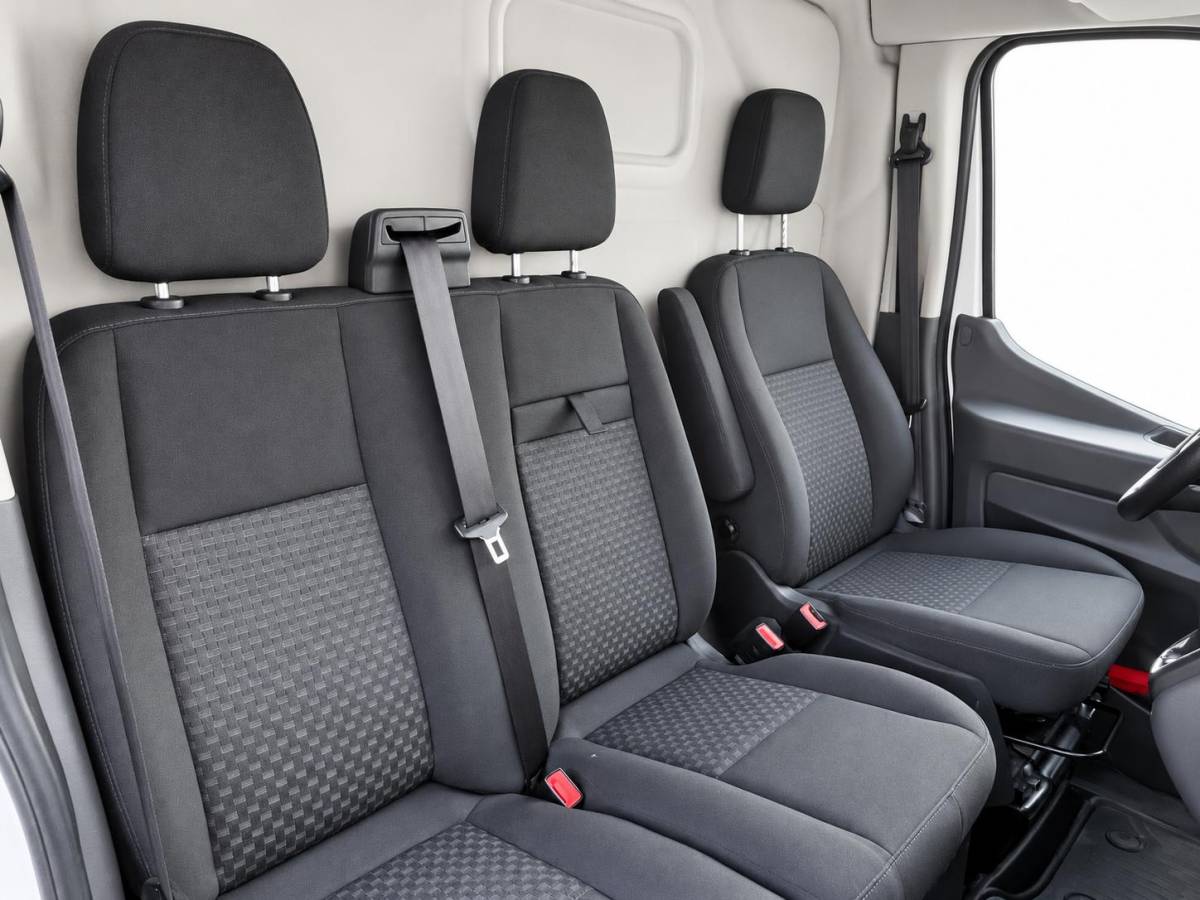 Ford Transit Ford Transit 350 2.0 TDCI L3H2 Trend 170PK Automaat PDC VA+Camera Carplay Navi BLIS Cruise Control Airco Voorruitverwarming
