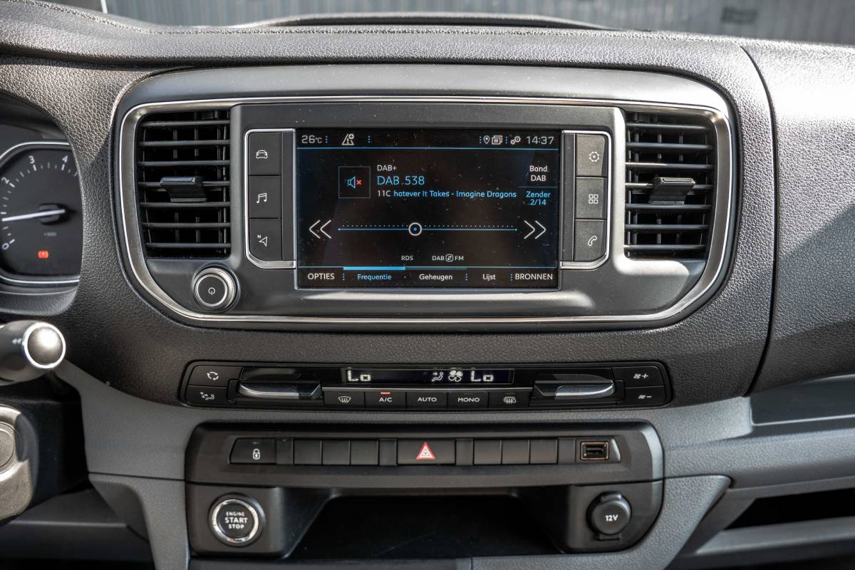 Peugeot Expert Peugeot Expert 2.0 BlueHDi 120 | Automaat | 6-Zits | 360° Camera | Carplay | Head up | PDC | Navi | Climatronic | Trekhaak