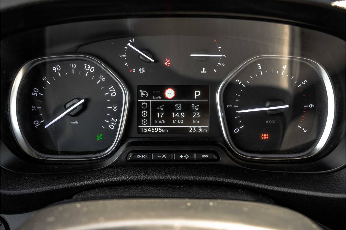 Peugeot Expert Peugeot Expert 2.0 BlueHDi 120 | Automaat | 6-Zits | 360° Camera | Carplay | Head up | PDC | Navi | Climatronic | Trekhaak