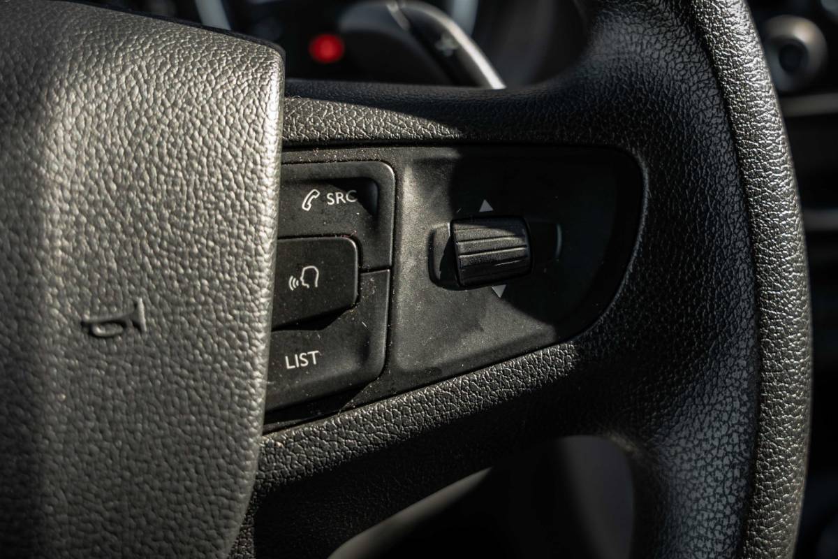 Peugeot Expert Peugeot Expert 2.0 BlueHDi 120 | Automaat | 6-Zits | 360° Camera | Carplay | Head up | PDC | Navi | Climatronic | Trekhaak