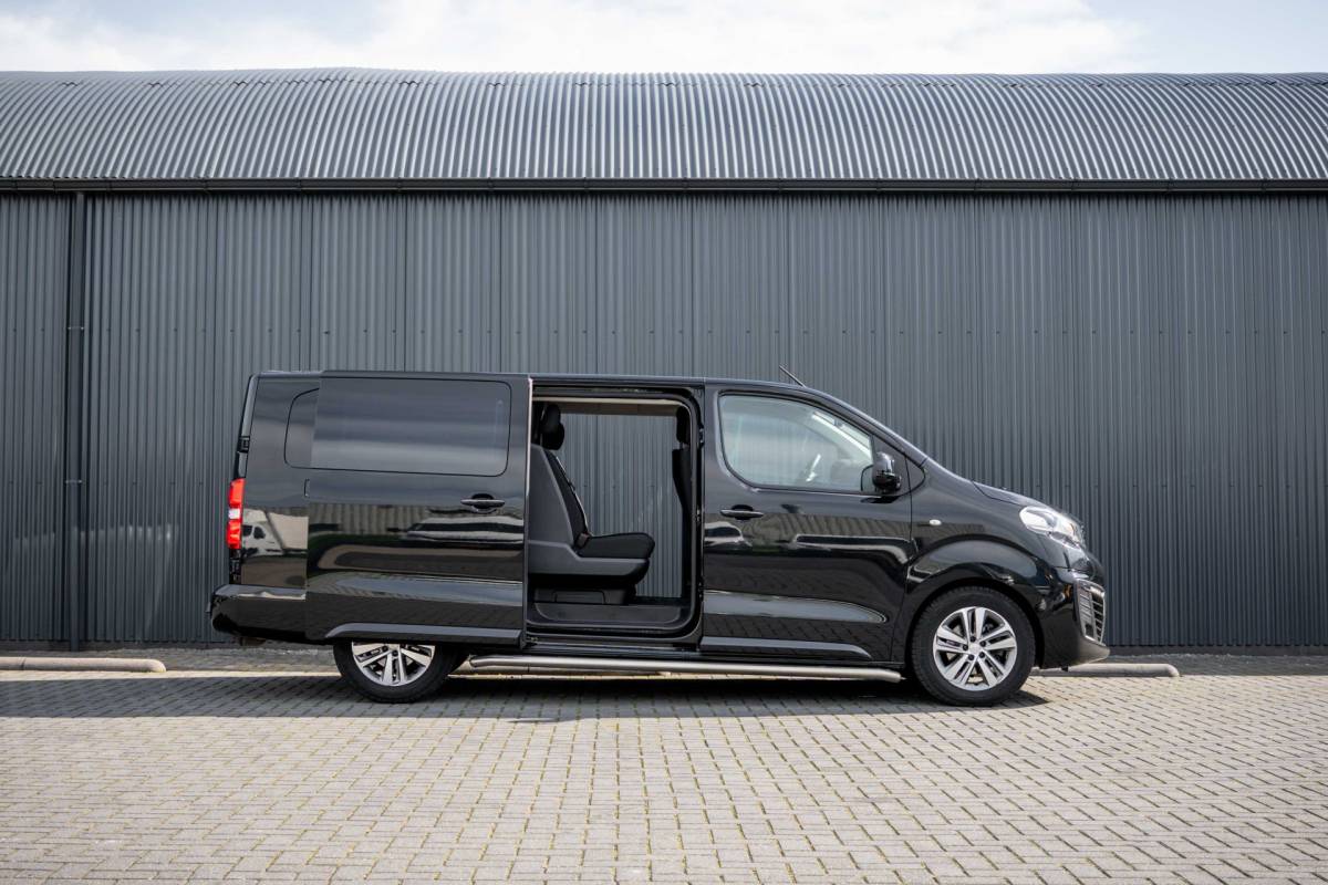 Peugeot Expert Peugeot Expert 2.0 BlueHDi 120 | Automaat | 6-Zits | 360° Camera | Carplay | Head up | PDC | Navi | Climatronic | Trekhaak