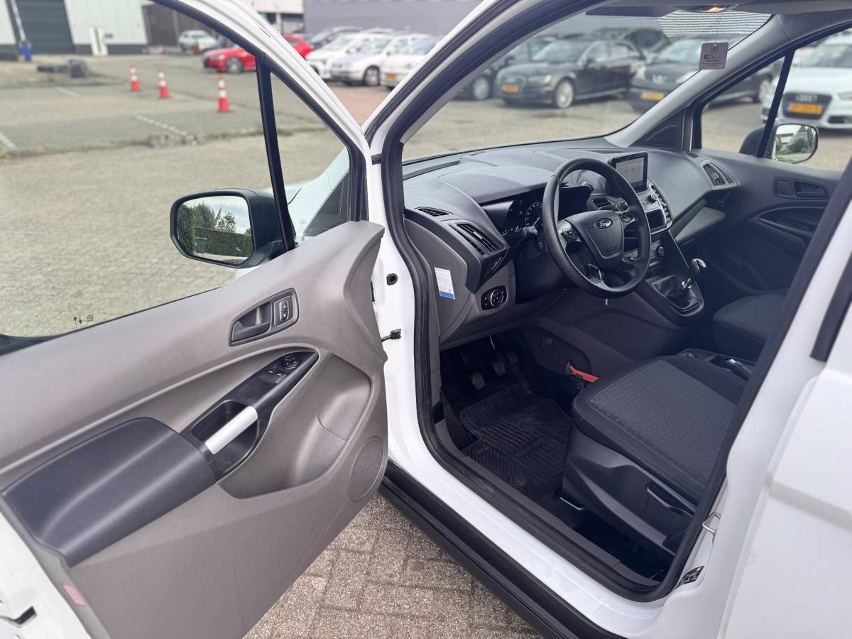 Ford Transit Connect Ford Transit Connect 1.5 EcoBlue L2 Trend / Nieuwestaat / Dubbel schuif deur / Garantie / Inruil mogelijk / Carplay /