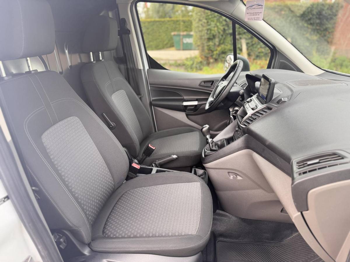 Ford Transit Connect Ford Transit Connect 1.5 EcoBlue L2 Trend / Nieuwestaat / Dubbel schuif deur / Garantie / Inruil mogelijk / Carplay /