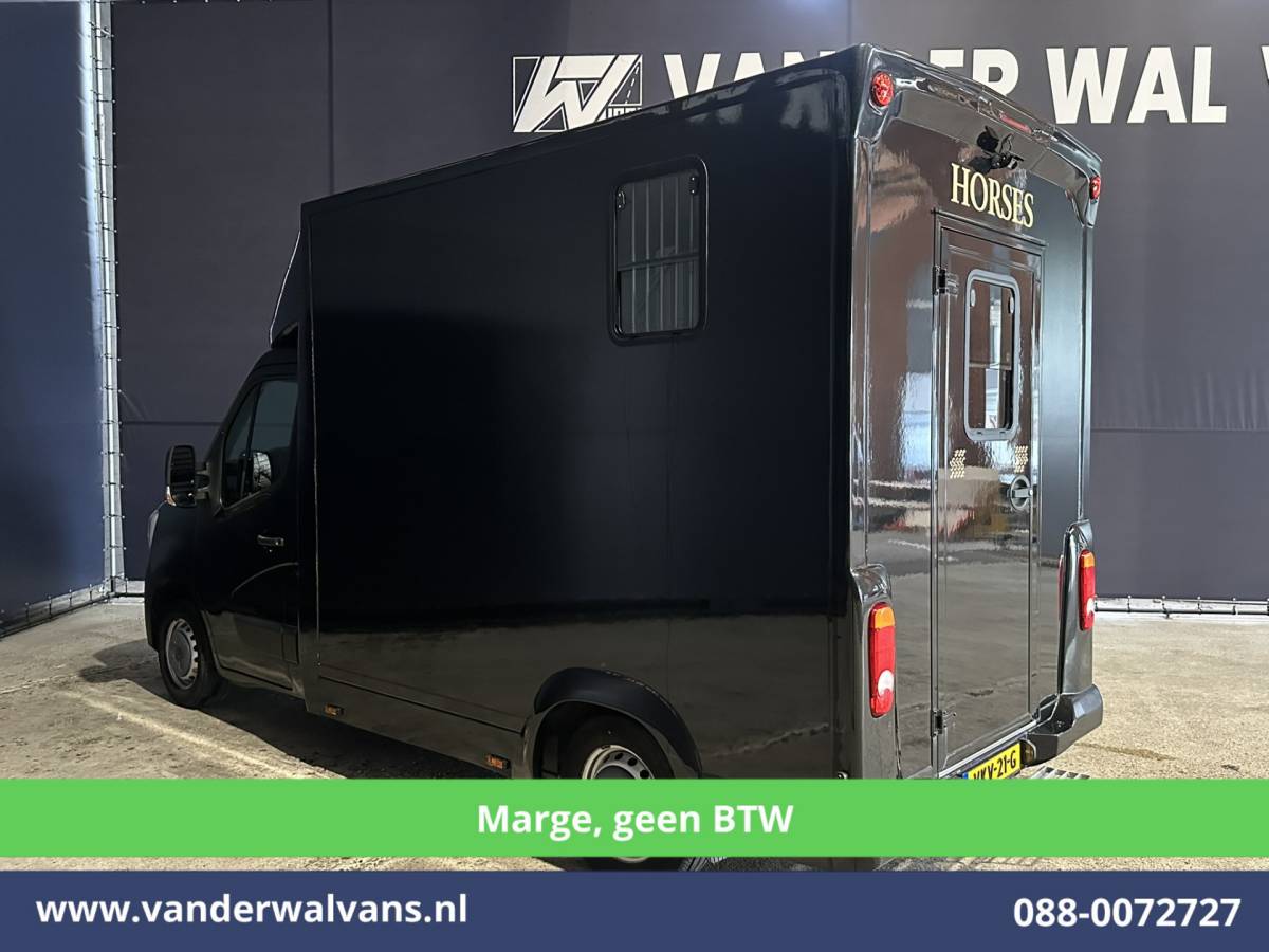 Renault Master Renault Master 2.3 dCi 150pk **MARGE, geen BTW** L2H2 Paardenwagen Euro6 Airco | Camera | Cruisecontrol | Trekhaak Bijrijdersbank
