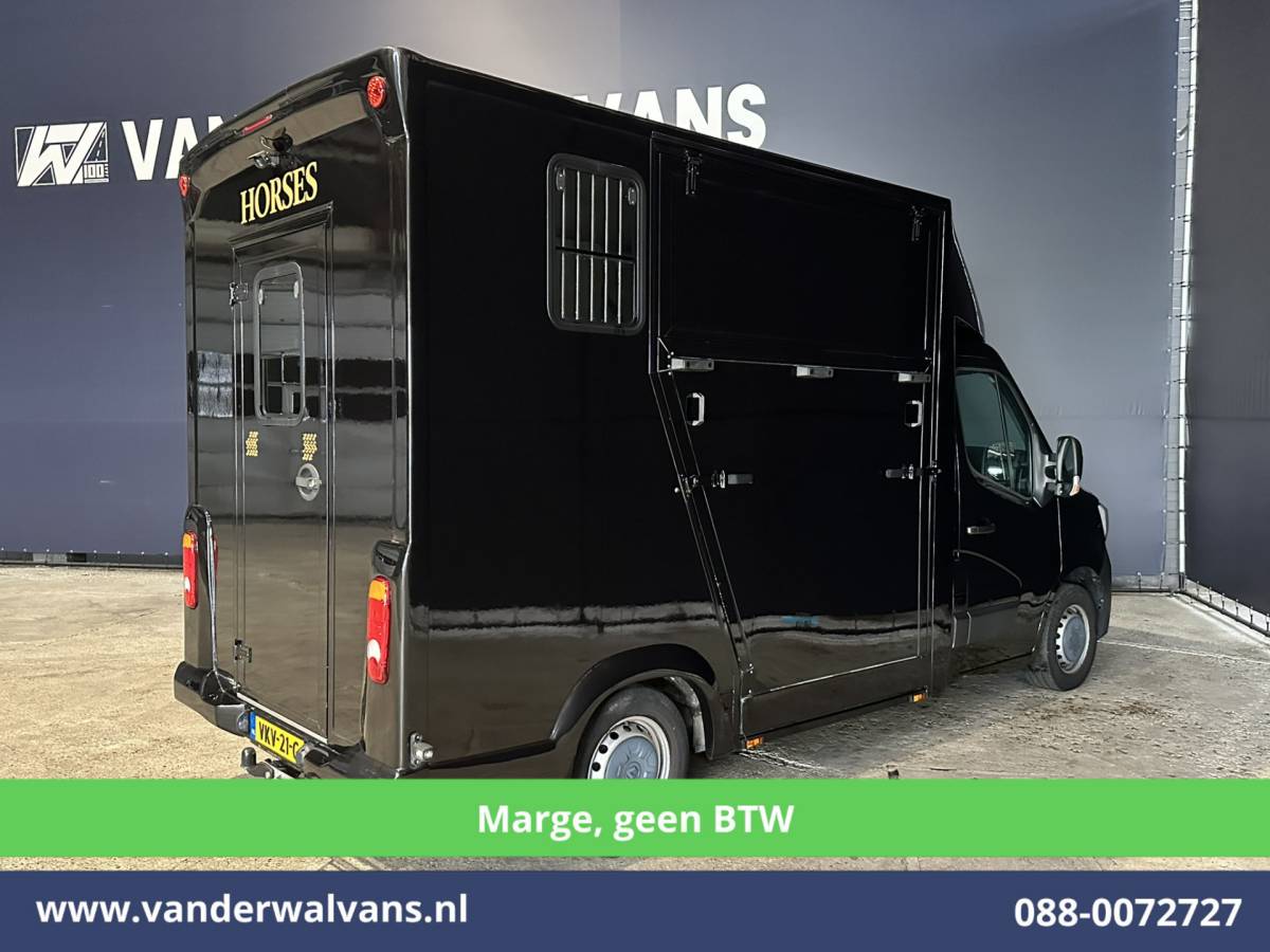 Renault Master Renault Master 2.3 dCi 150pk **MARGE, geen BTW** L2H2 Paardenwagen Euro6 Airco | Camera | Cruisecontrol | Trekhaak Bijrijdersbank