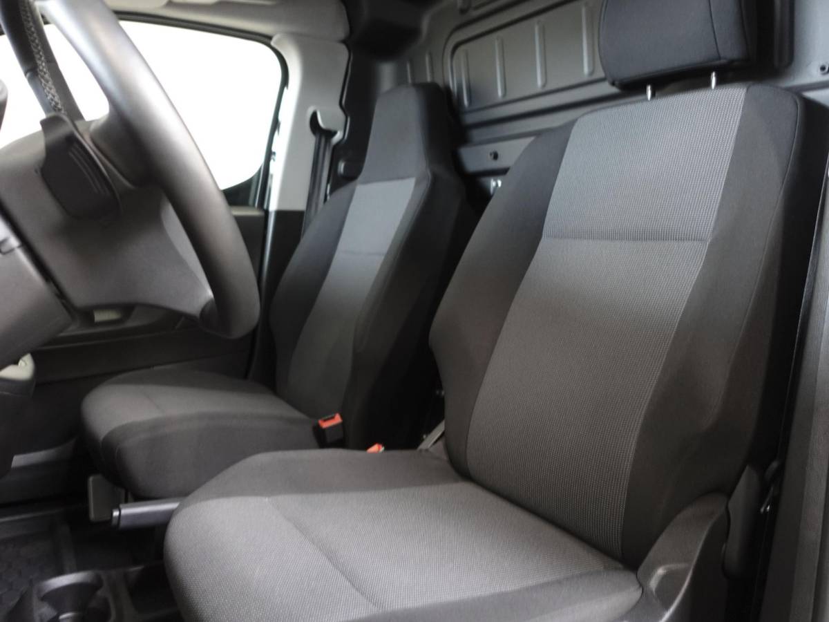 Opel Combo Opel Combo 1.5D Automaat L1H1 Edition Airco Apple Carplay/Android Auto Cruise Control Trekhaak
