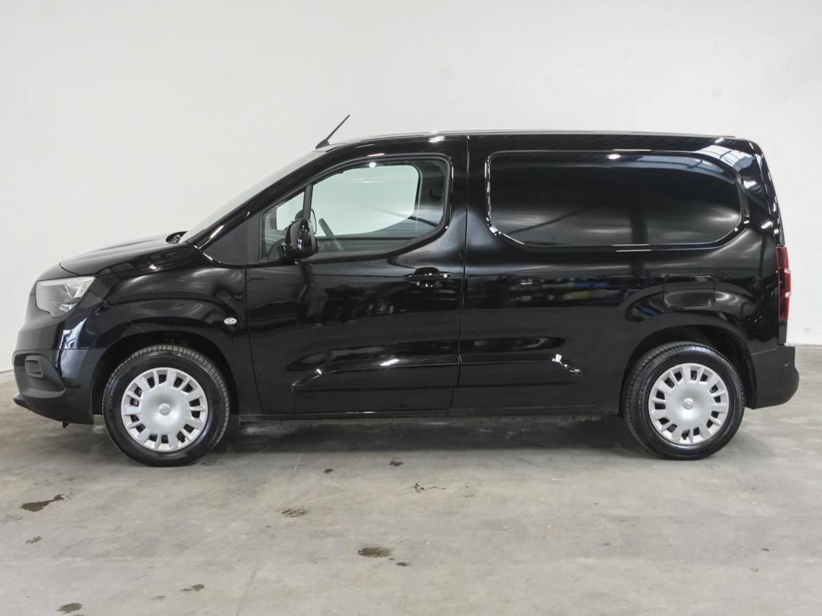 Opel Combo Opel Combo 1.5D Automaat L1H1 Edition Airco Apple Carplay/Android Auto Cruise Control Trekhaak