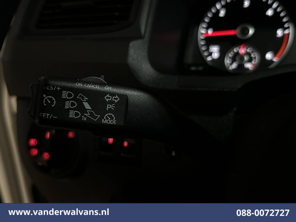 Volkswagen Caddy Volkswagen Caddy 2.0 TDI L1H1 Euro6 Airco | Navigatie | LED | Apple Carplay | Cruisecontrol | 1400kg Trekhaak Android Auto, Parkeersensoren