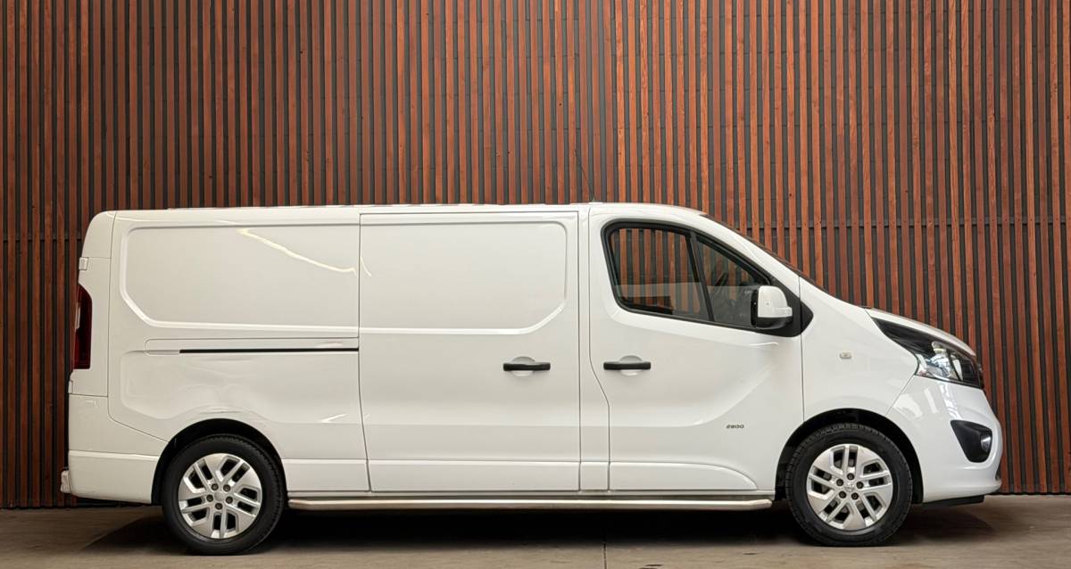 Opel Vivaro Opel Vivaro 1.6 CDTI L2H1 MARGE Airco Sport Navi-Pdc-Camera-Dubbele Schuifdeur-Trekhaak-NAP