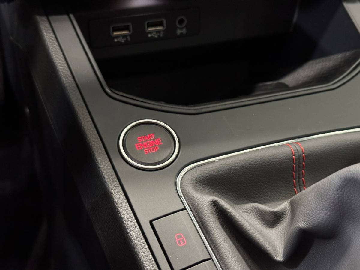 SEAT Ibiza Seat IBIZA 1.0 TSI FR Business Intense |Led|Clima|Stoelverwarming|KeyLess|Carplay|Navigatie|