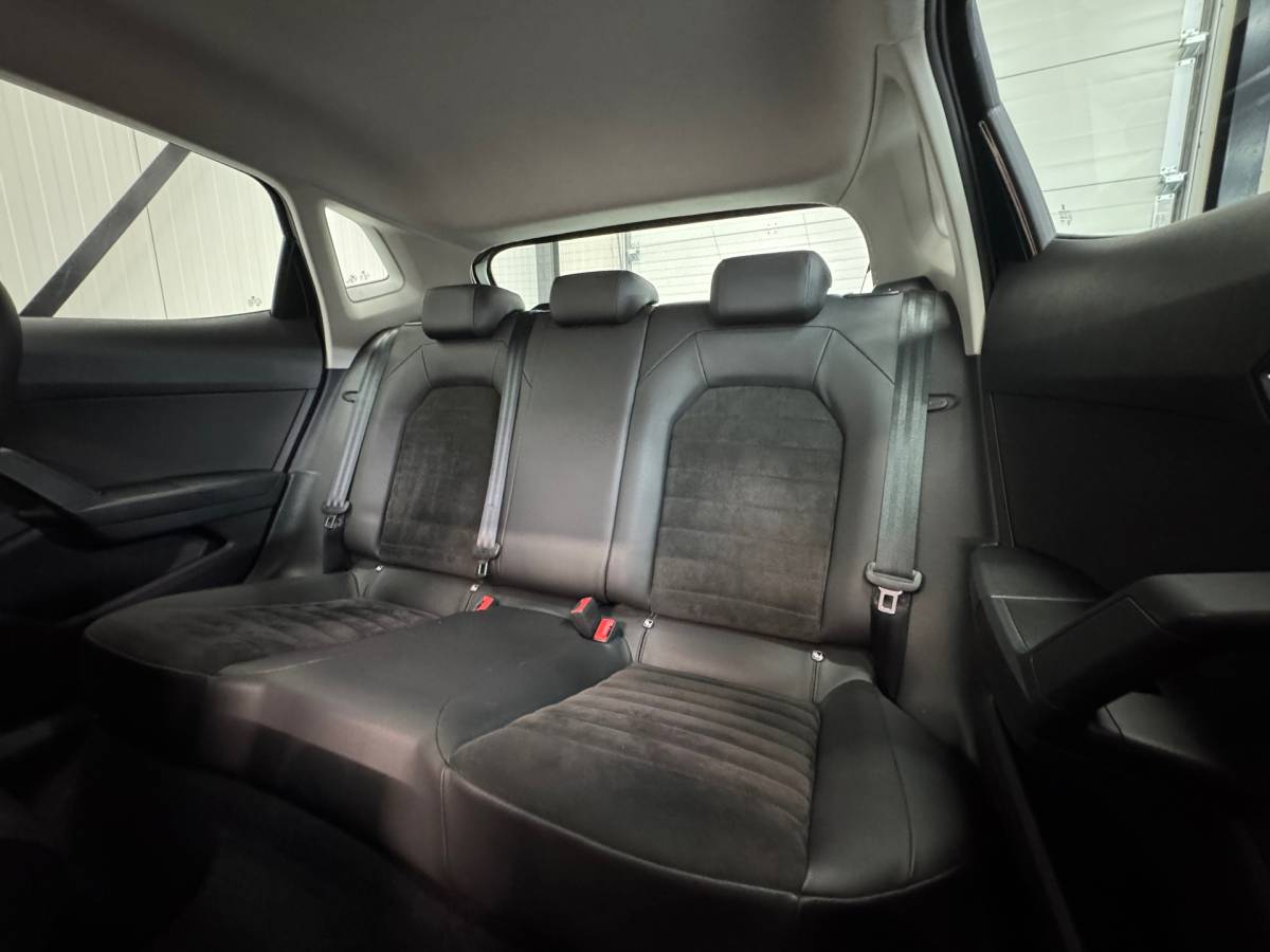 SEAT Ibiza Seat IBIZA 1.0 TSI FR Business Intense |Led|Clima|Stoelverwarming|KeyLess|Carplay|Navigatie|