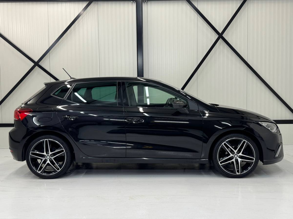 SEAT Ibiza Seat IBIZA 1.0 TSI FR Business Intense |Led|Clima|Stoelverwarming|KeyLess|Carplay|Navigatie|