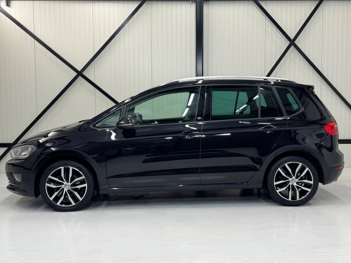 Volkswagen Golf Sportsvan Volkswagen GOLF SPORTSVAN 1.4 TSI Highline |Trekhaak|Clima|Stoelverwarming|Carplay|Parkeersensoren|Xenon|ACC|