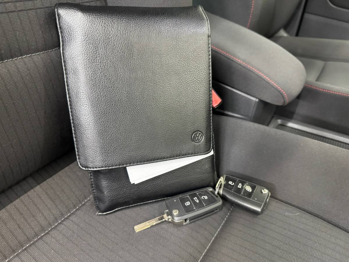 Volkswagen Golf Sportsvan Volkswagen GOLF SPORTSVAN 1.4 TSI Highline |Trekhaak|Clima|Stoelverwarming|Carplay|Parkeersensoren|Xenon|ACC|