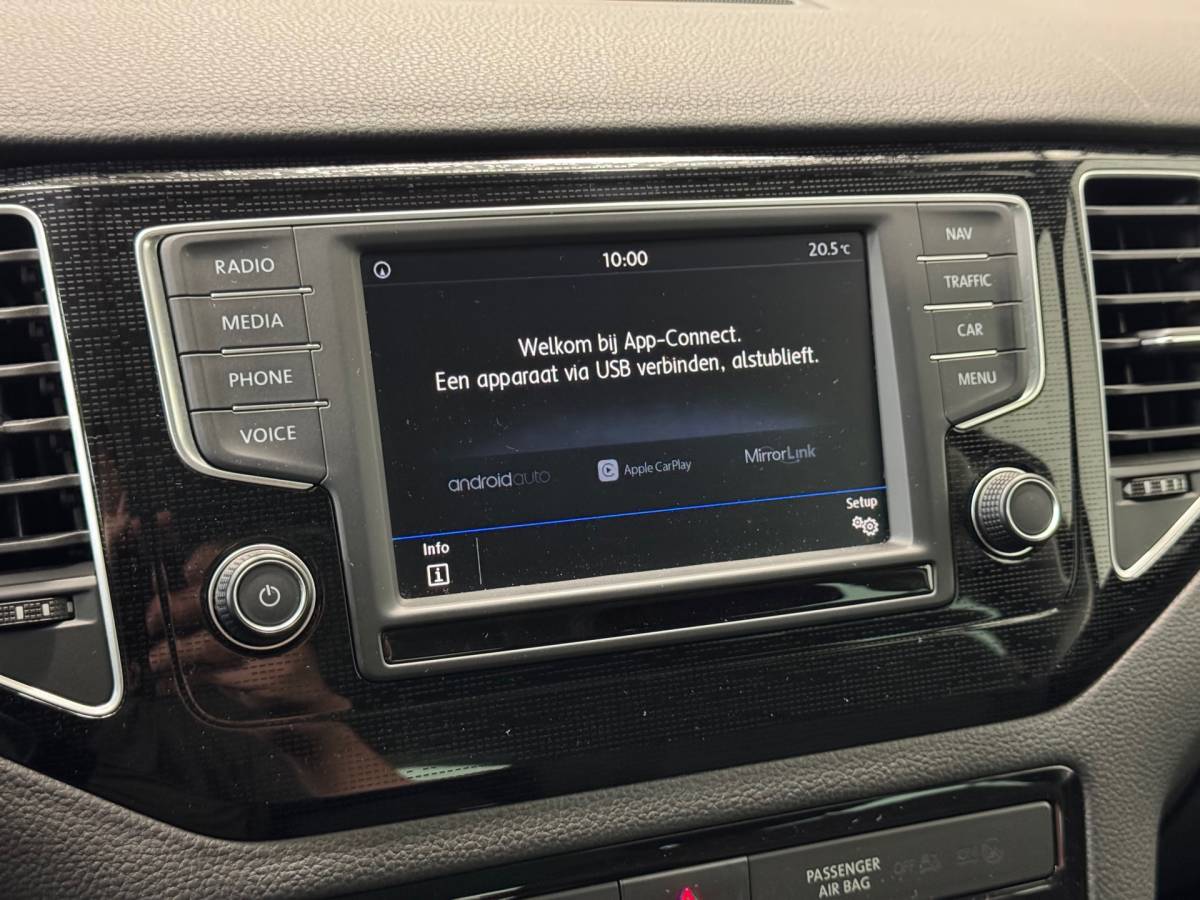 Volkswagen Golf Sportsvan Volkswagen GOLF SPORTSVAN 1.4 TSI Highline |Trekhaak|Clima|Stoelverwarming|Carplay|Parkeersensoren|Xenon|ACC|