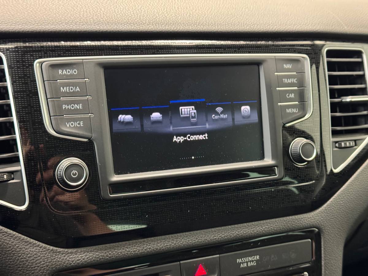 Volkswagen Golf Sportsvan Volkswagen GOLF SPORTSVAN 1.4 TSI Highline |Trekhaak|Clima|Stoelverwarming|Carplay|Parkeersensoren|Xenon|ACC|