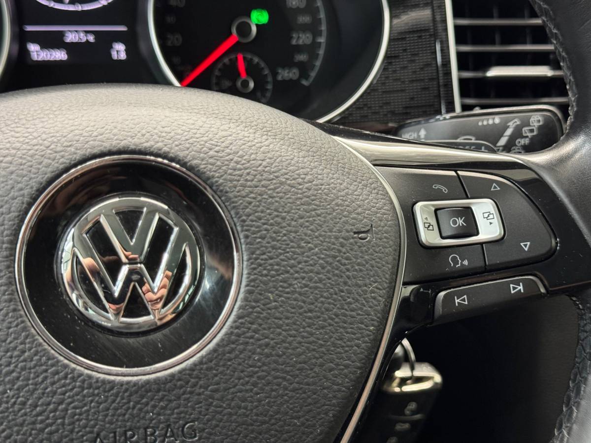 Volkswagen Golf Sportsvan Volkswagen GOLF SPORTSVAN 1.4 TSI Highline |Trekhaak|Clima|Stoelverwarming|Carplay|Parkeersensoren|Xenon|ACC|