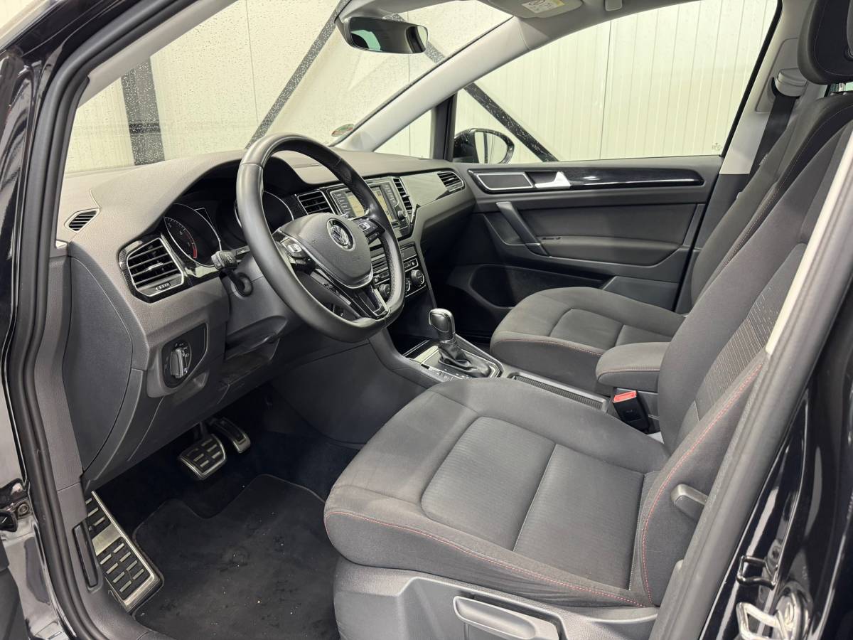 Volkswagen Golf Sportsvan Volkswagen GOLF SPORTSVAN 1.4 TSI Highline |Trekhaak|Clima|Stoelverwarming|Carplay|Parkeersensoren|Xenon|ACC|