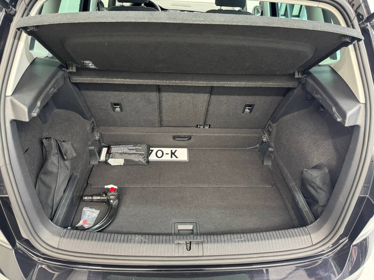 Volkswagen Golf Sportsvan Volkswagen GOLF SPORTSVAN 1.4 TSI Highline |Trekhaak|Clima|Stoelverwarming|Carplay|Parkeersensoren|Xenon|ACC|