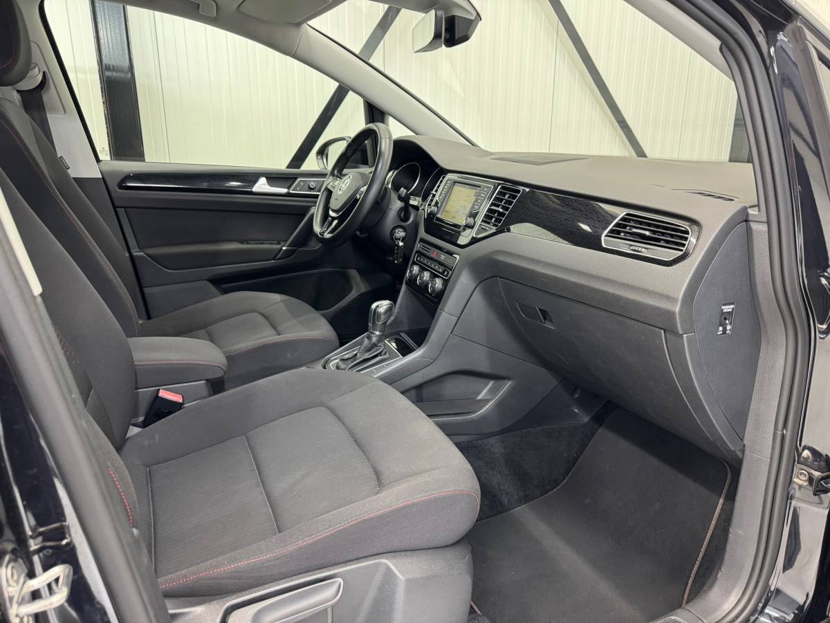 Volkswagen Golf Sportsvan Volkswagen GOLF SPORTSVAN 1.4 TSI Highline |Trekhaak|Clima|Stoelverwarming|Carplay|Parkeersensoren|Xenon|ACC|