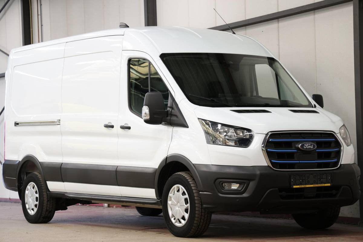 Ford E-Transit Ford E-Transit 350 L3H2 Trend 68 kWh Zonder Begrenzing