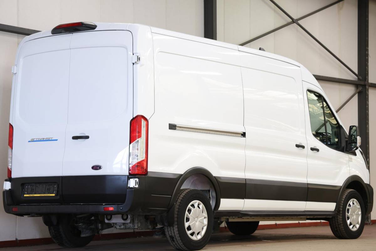 Ford E-Transit Ford E-Transit 350 L3H2 Trend 68 kWh Zonder Begrenzing
