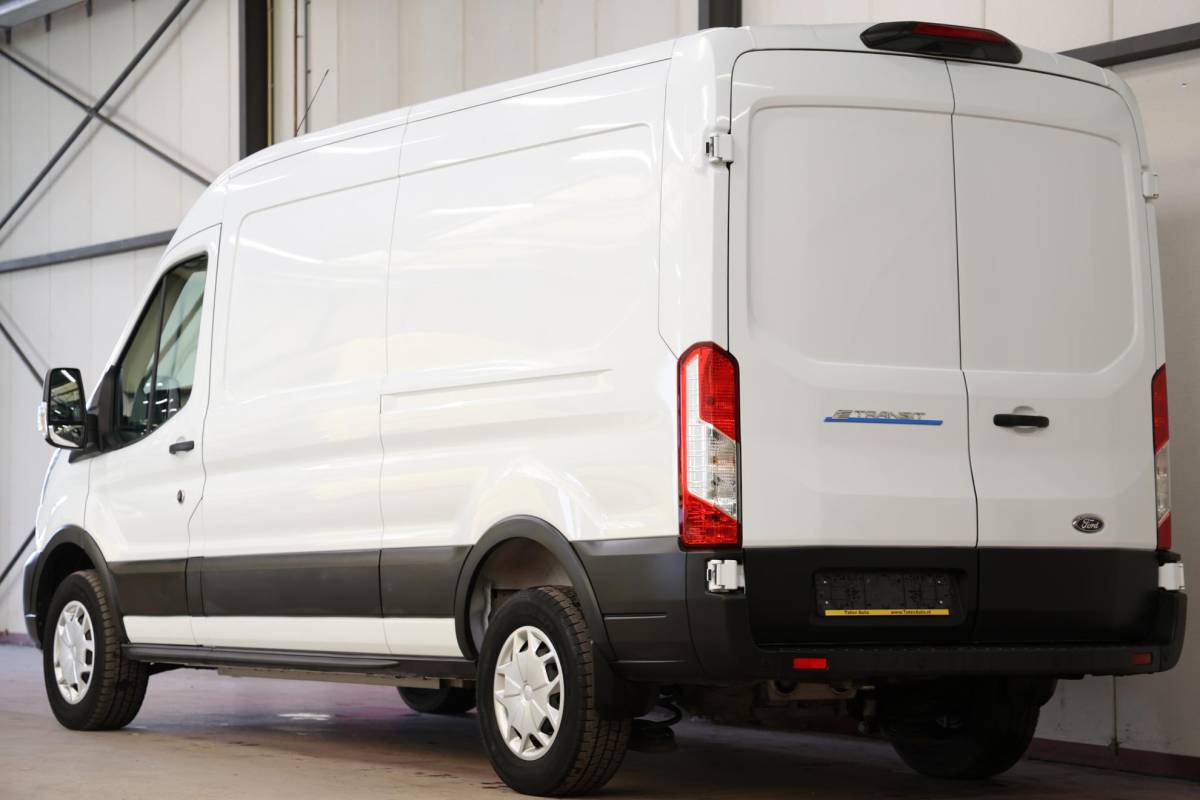 Ford E-Transit Ford E-Transit 350 L3H2 Trend 68 kWh Zonder Begrenzing