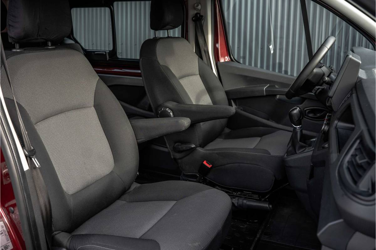 Renault Trafic Renault Trafic 2.0 dCi 150 L2H1 | Automaat | 5-Zits | 150 PK | Camera | Cruise | Navi | Airco