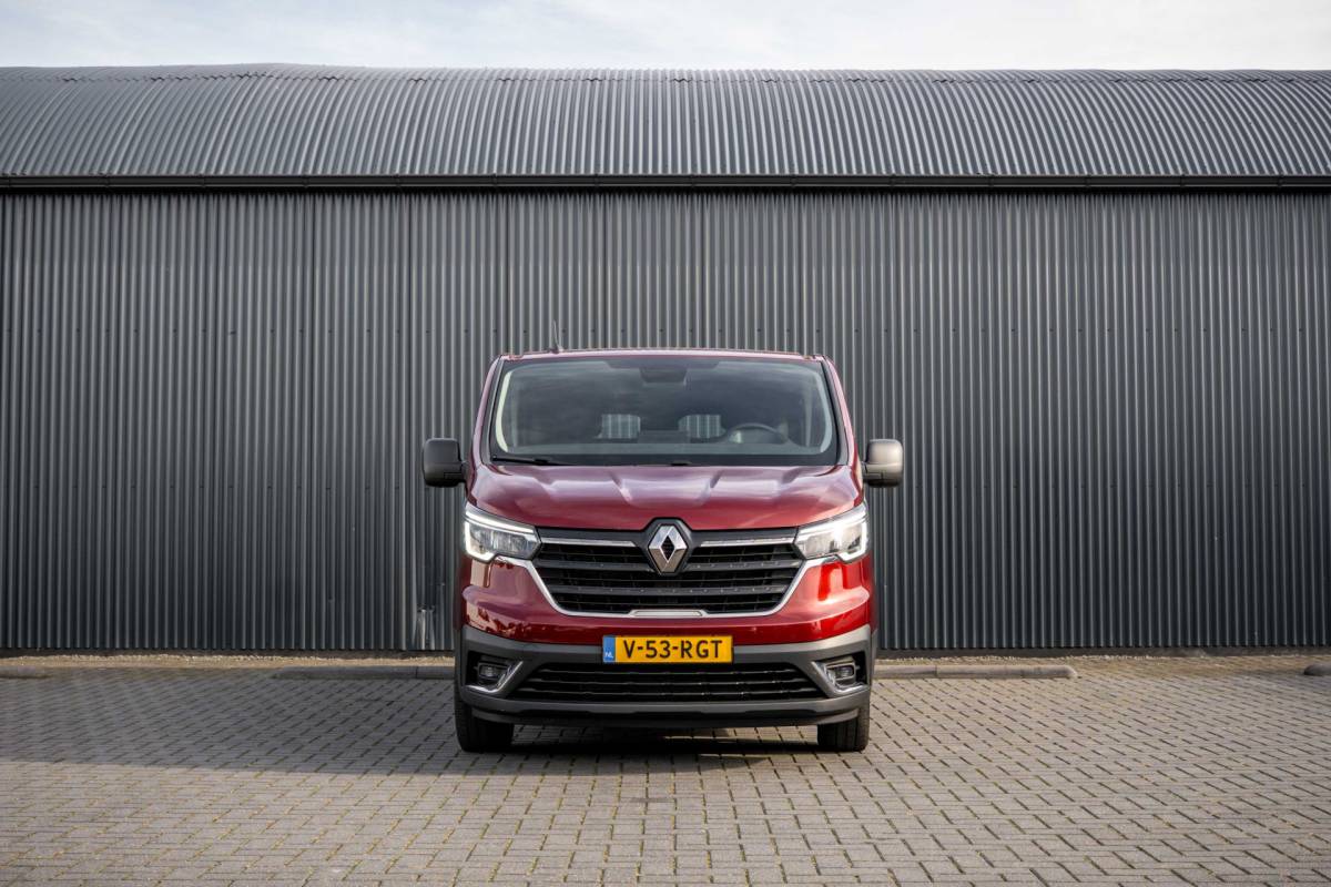 Renault Trafic Renault Trafic 2.0 dCi 150 L2H1 | Automaat | 5-Zits | 150 PK | Camera | Cruise | Navi | Airco