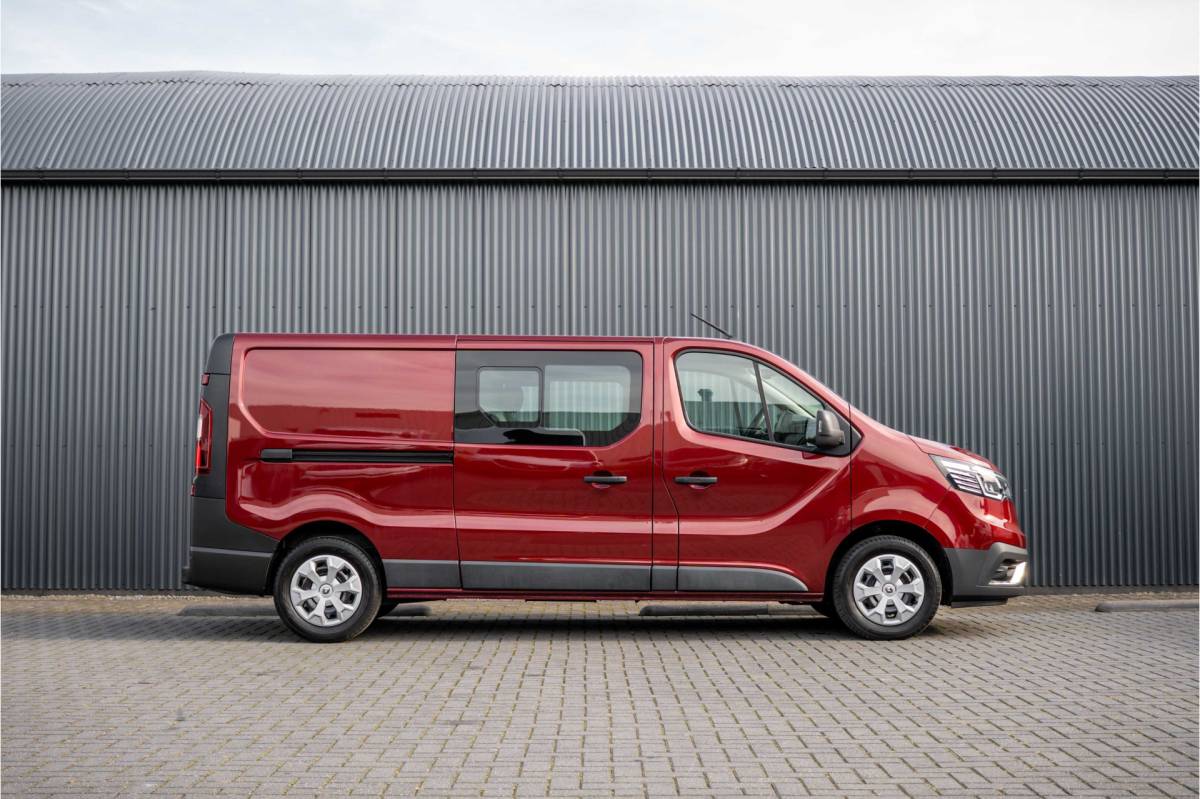 Renault Trafic Renault Trafic 2.0 dCi 150 L2H1 | Automaat | 5-Zits | 150 PK | Camera | Cruise | Navi | Airco