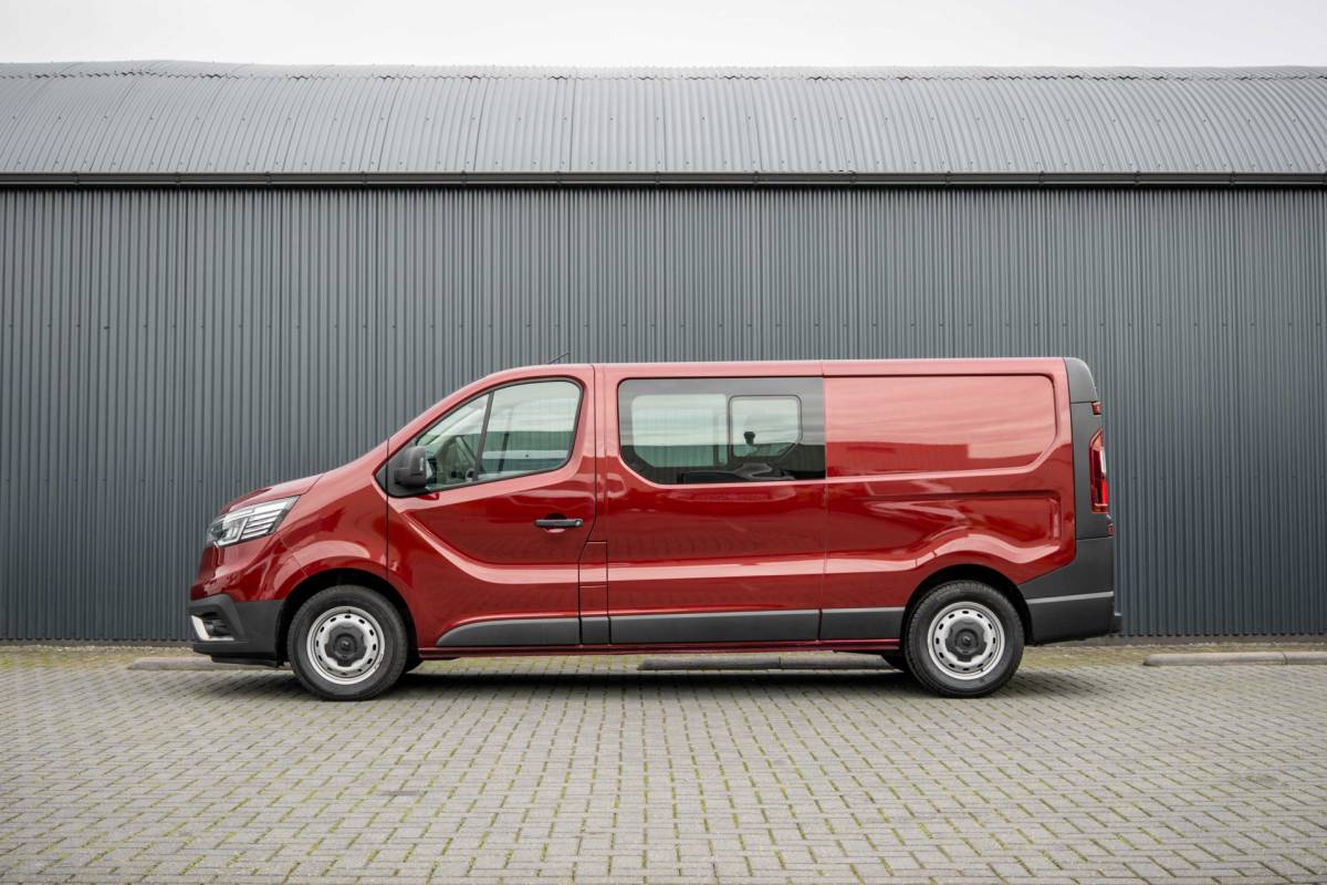 Renault Trafic Renault Trafic 2.0 dCi 150 L2H1 | Automaat | 5-Zits | 150 PK | Camera | Cruise | Navi | Airco