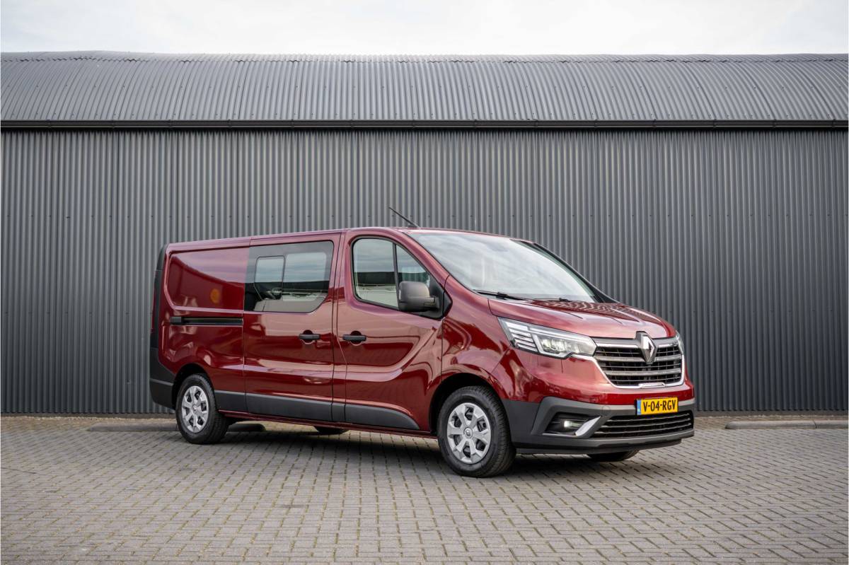 Renault Trafic Renault Trafic 2.0 dCi 150 L2H1 | Automaat | 5-Zits | 150 PK | Camera | Cruise | Navi | Airco