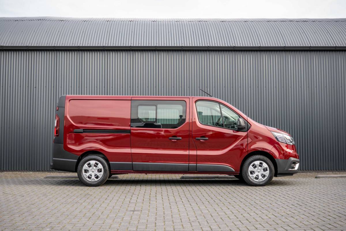 Renault Trafic Renault Trafic 2.0 dCi 150 L2H1 | Automaat | 5-Zits | 150 PK | Camera | Cruise | Navi | Airco