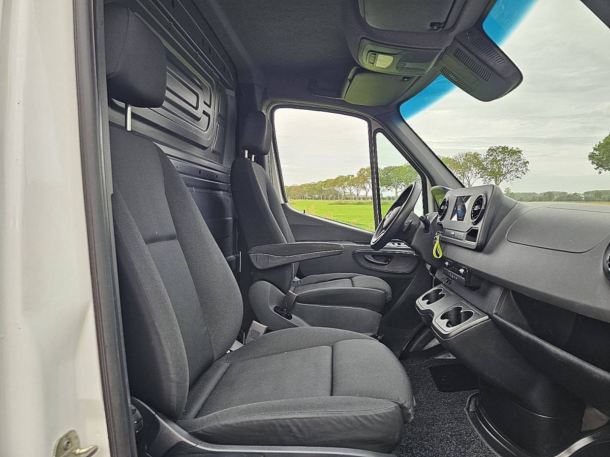 Mercedes-Benz Sprinter MERCEDES-BENZ SPRINTER 316 ac automaat euro6