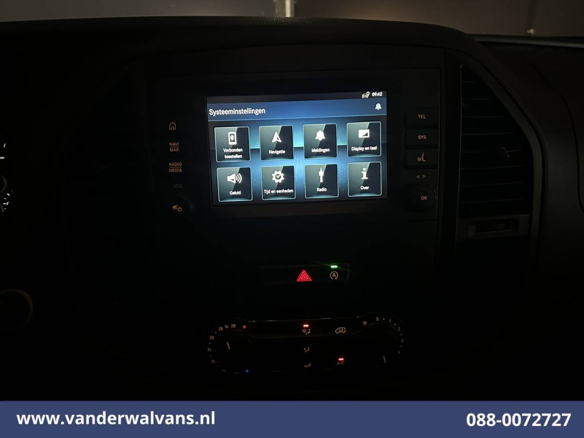 Mercedes-Benz Vito Mercedes-Benz Vito 114 CDI 136pk L2H1 Euro6 Airco | Camera | Navigatie | Cruisecontrol | Apple Carplay Android Auto, Parkeersensoren, Bijrijdersbank, Bumper in de kleur.