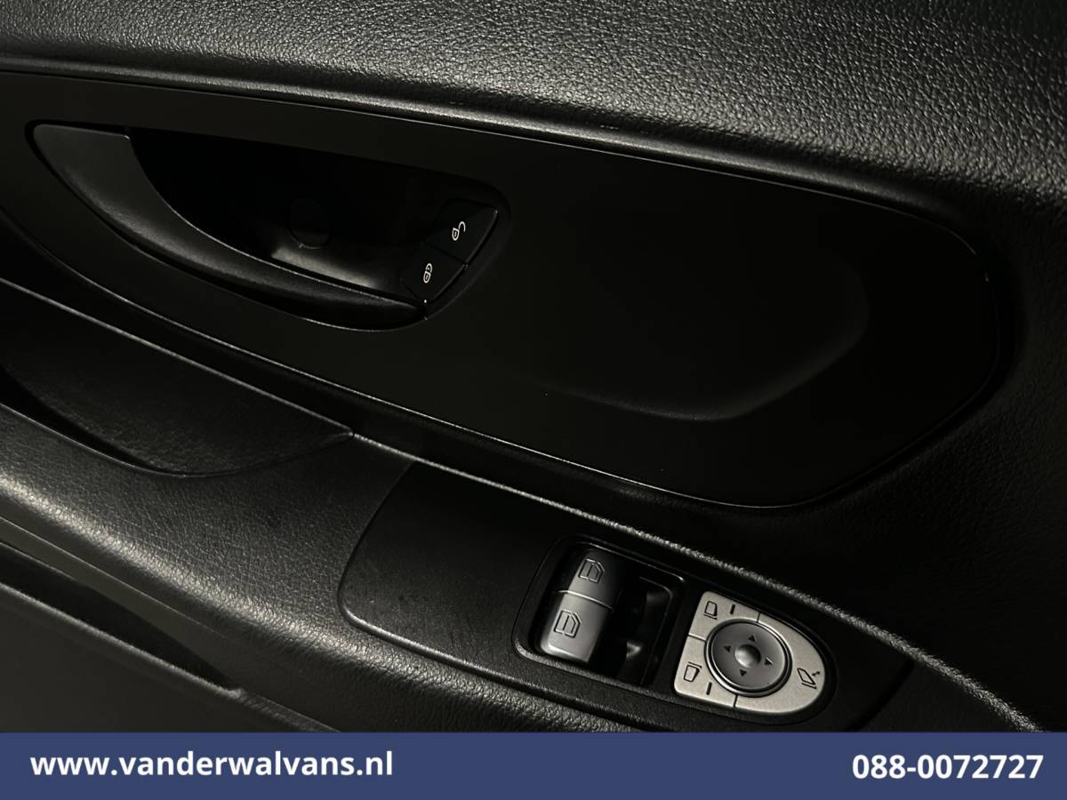 Mercedes-Benz Vito Mercedes-Benz Vito 114 CDI 136pk L2H1 Euro6 Airco | Camera | Navigatie | Cruisecontrol | Apple Carplay Android Auto, Parkeersensoren, Bijrijdersbank, Bumper in de kleur.