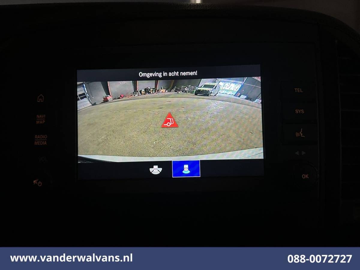 Mercedes-Benz Vito Mercedes-Benz Vito 114 CDI 136pk L2H1 Euro6 Airco | Camera | Navigatie | Cruisecontrol | Apple Carplay Android Auto, Parkeersensoren, Bijrijdersbank, Bumper in de kleur.