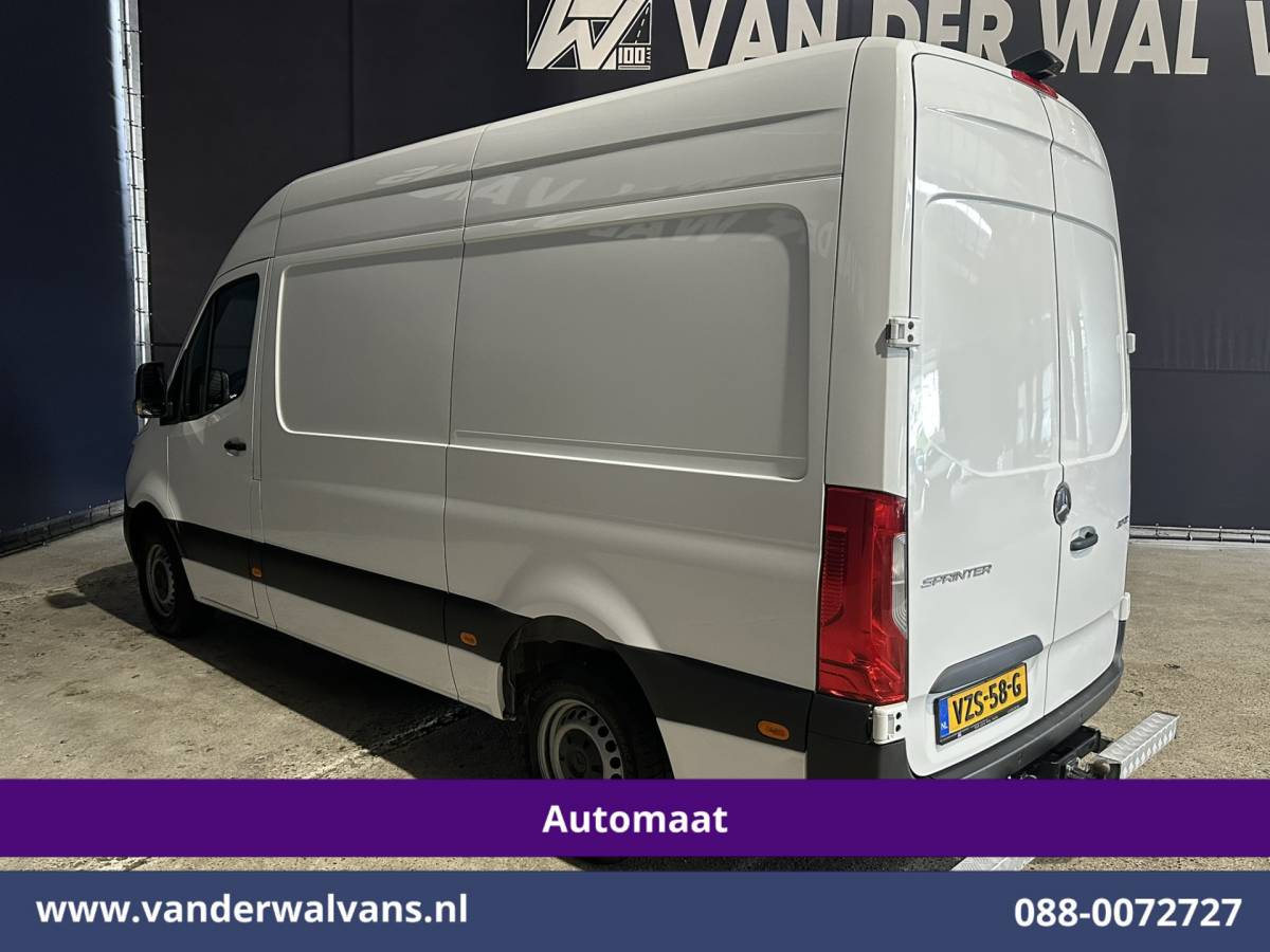 Mercedes-Benz Sprinter Mercedes-Benz Sprinter 317 CDI 170pk 9G-Tronic Automaat 3500kg Trekhaak L2H2 Euro6 Airco | Camera | Navigatie | Apple Carplay Android Auto, Cruisecontrol, Parkeersensoren, Bijrijdersbank