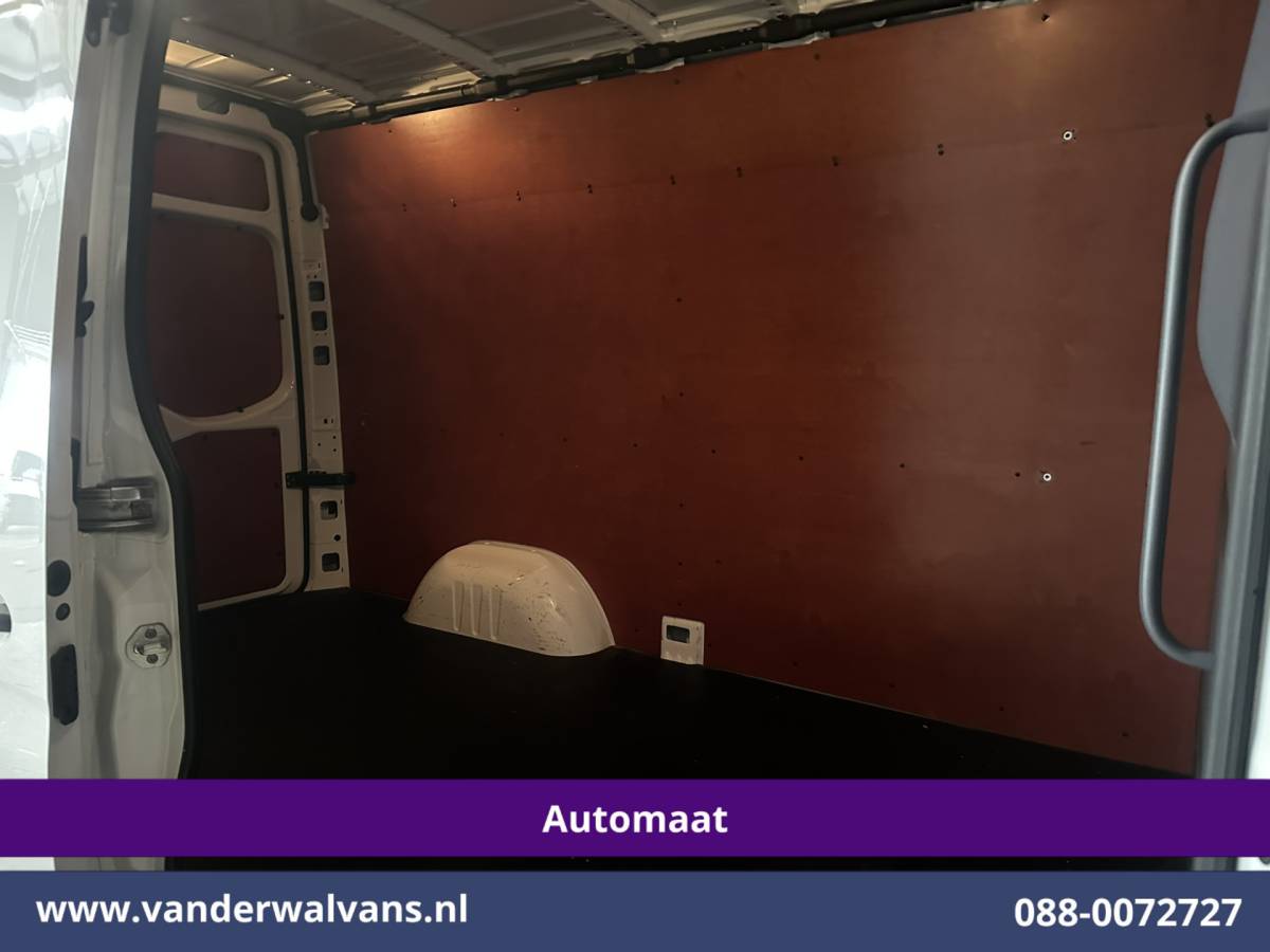 Mercedes-Benz Sprinter Mercedes-Benz Sprinter 317 CDI 170pk 9G-Tronic Automaat 3500kg Trekhaak L2H2 Euro6 Airco | Camera | Navigatie | Apple Carplay Android Auto, Cruisecontrol, Parkeersensoren, Bijrijdersbank