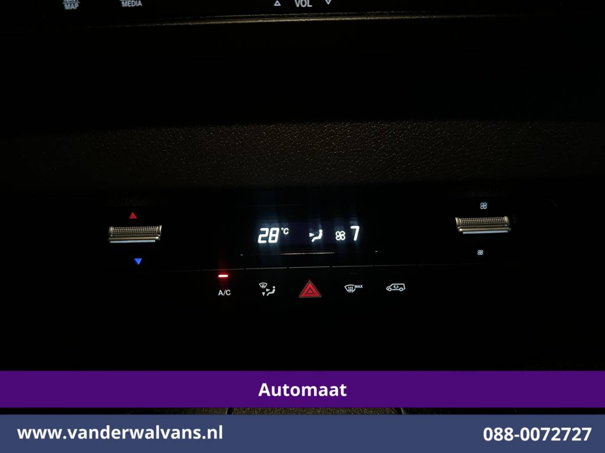 Mercedes-Benz Sprinter Mercedes-Benz Sprinter 317 CDI 170pk 9G-Tronic Automaat 3500kg Trekhaak L2H2 Euro6 Airco | Camera | Navigatie | Apple Carplay Android Auto, Cruisecontrol, Parkeersensoren, Bijrijdersbank
