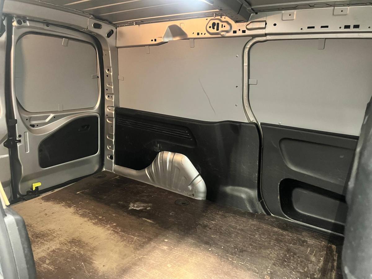 Opel Combo Opel Combo 1.5D L2H1 Edition Automaat Airco Cruise Control Camera Parkeersensoren Carplay