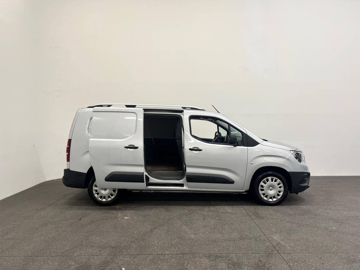 Opel Combo Opel Combo 1.5D L2H1 Edition Automaat Airco Cruise Control Camera Parkeersensoren Carplay