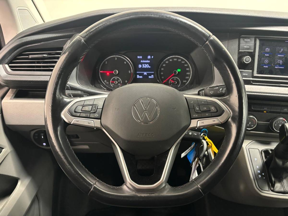 Volkswagen Transporter Volkswagen Transporter 2.0 TDI L2H1 28 Dubbele Cabine Highline Automaat Cruise Control Airco Navigatie Parkeersensoren Camera
