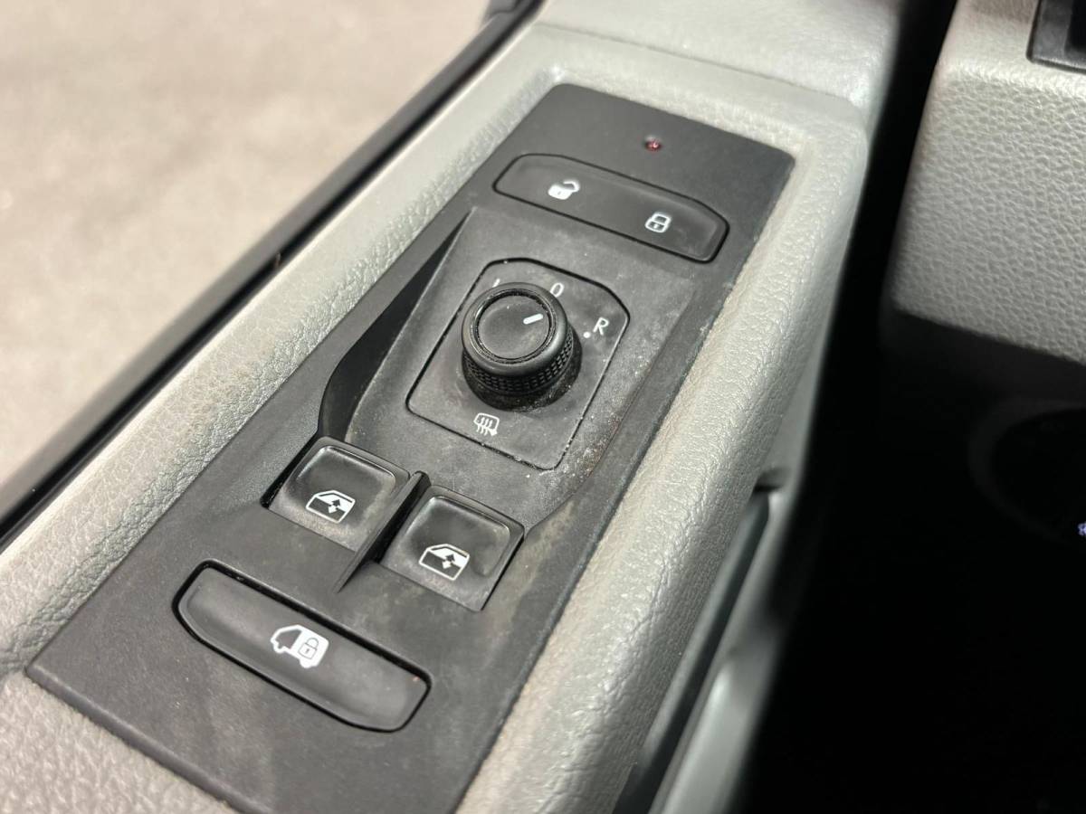 Volkswagen Transporter Volkswagen Transporter 2.0 TDI L2H1 28 Dubbele Cabine Highline Automaat Cruise Control Airco Navigatie Parkeersensoren Camera