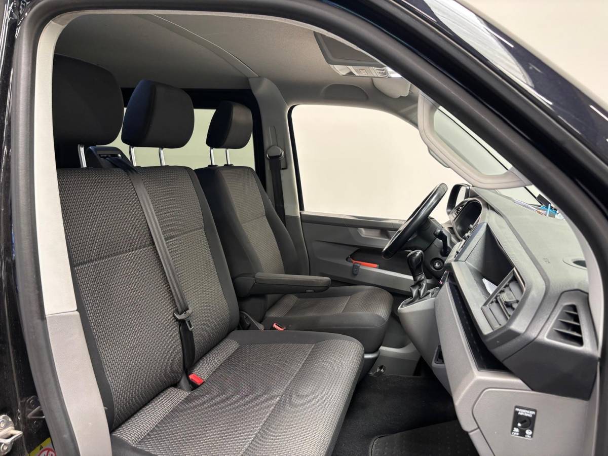 Volkswagen Transporter Volkswagen Transporter 2.0 TDI L2H1 28 Dubbele Cabine Highline Automaat Cruise Control Airco Navigatie Parkeersensoren Camera