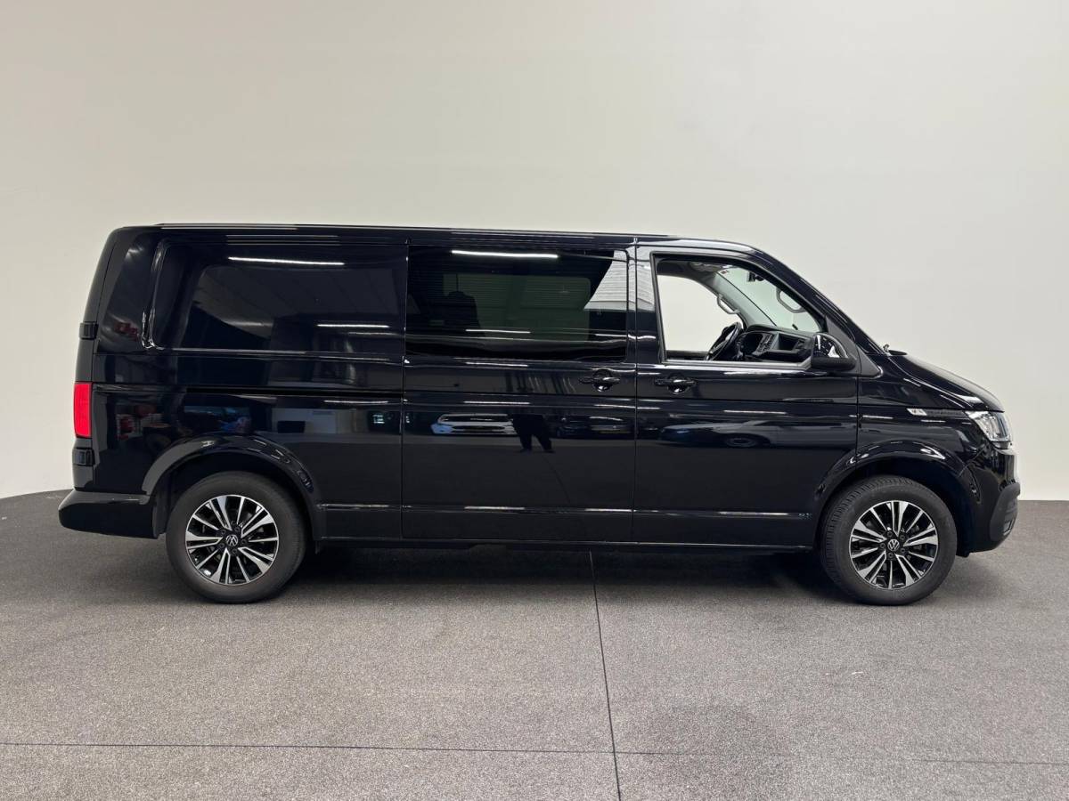 Volkswagen Transporter Volkswagen Transporter 2.0 TDI L2H1 28 Dubbele Cabine Highline Automaat Cruise Control Airco Navigatie Parkeersensoren Camera