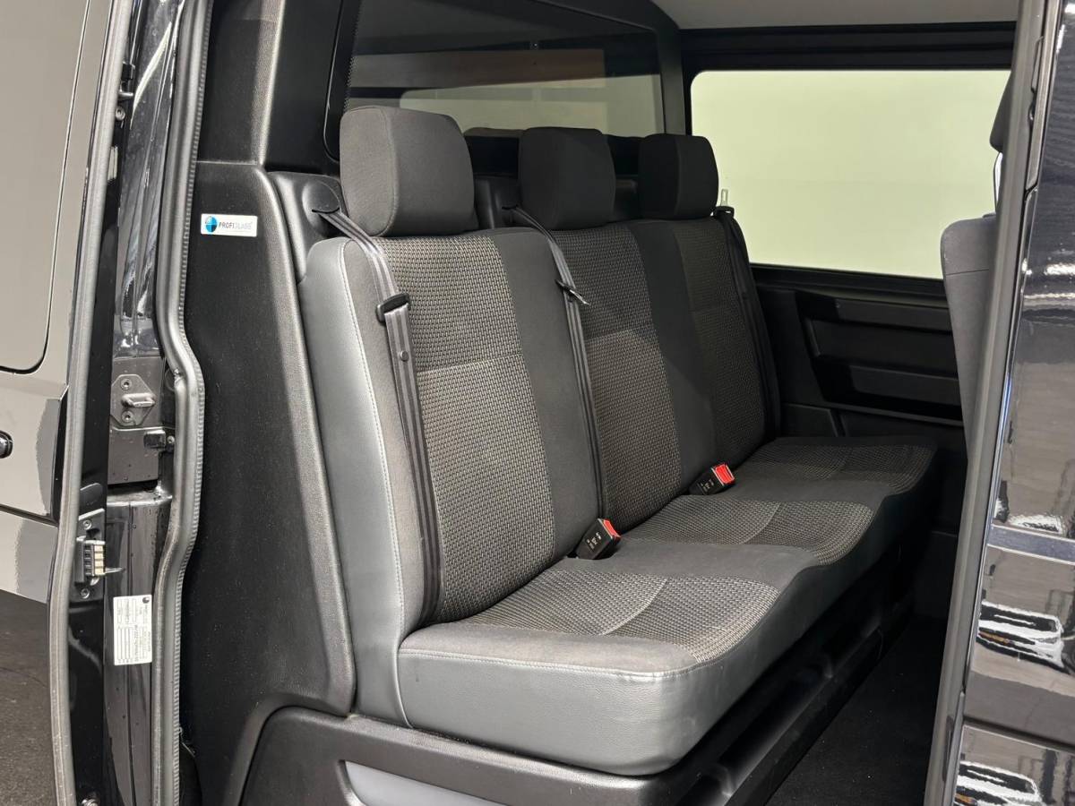 Volkswagen Transporter Volkswagen Transporter 2.0 TDI L2H1 28 Dubbele Cabine Highline Automaat Cruise Control Airco Navigatie Parkeersensoren Camera